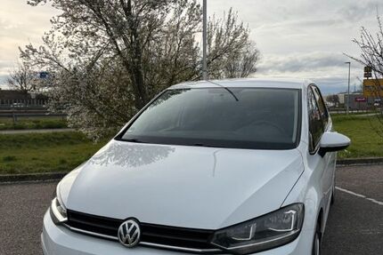 VW Touran 180.000 km 13.400 &euro; Wörth am Rhein 76744