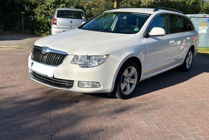 Skoda Superb 184.000 km 8.600 € Schönberg 24217