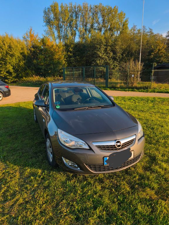 Opel Astra 98.963 km 4.670 € Netphen 57250