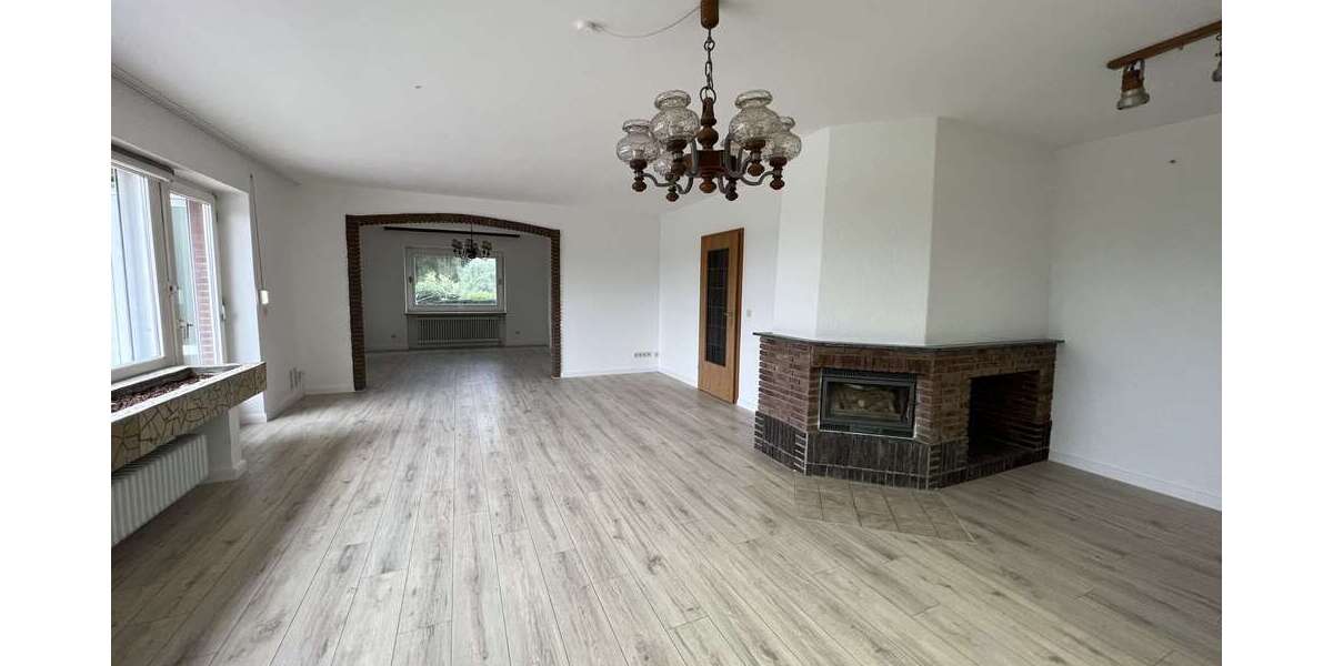 Einfamilienhaus Ottendorf - 6 Zimmer, 156 m&sup2;, 2.000&euro; | Angebot:25385256