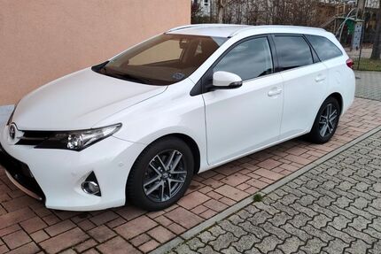 Toyota Auris Touring Sports 133.000 km 8.800 &euro; Germersheim 76726