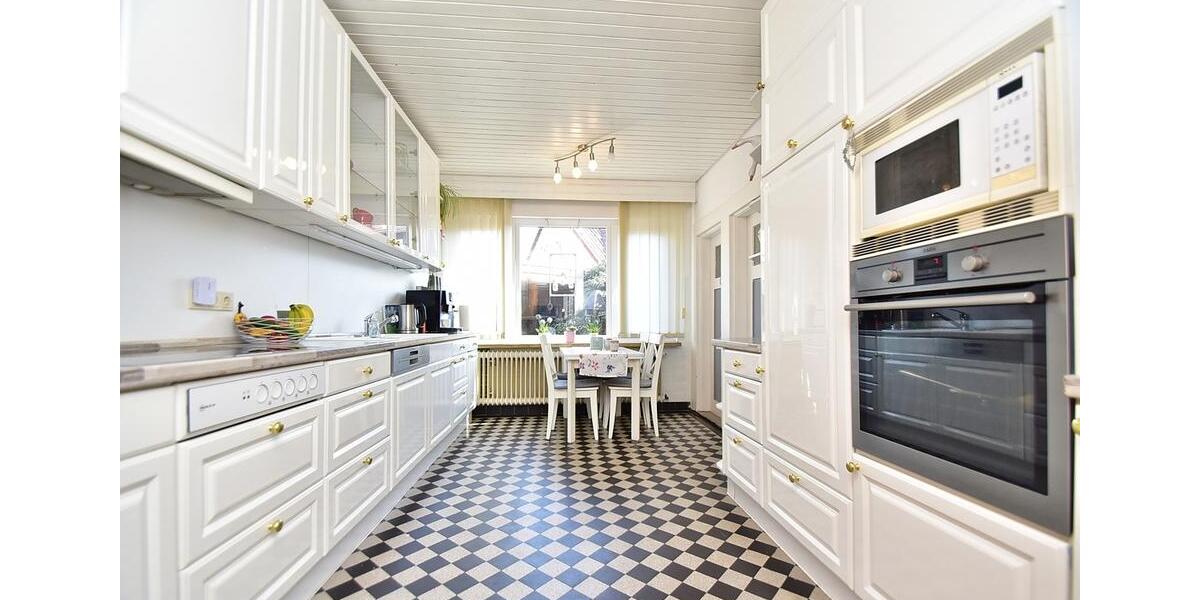 Einfamilienhaus Bad Fallingbostel - 10 Zimmer, 200 m&sup2;, 1.200&euro; | Angebot:25542167
