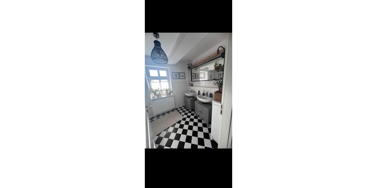 Etagenwohnung Quedlinburg - 2 Zimmer, 83 m&sup2;, 440&euro; | Angebot:26316244