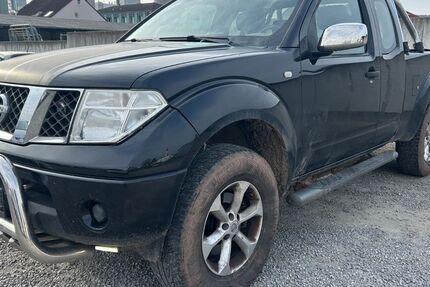 Nissan Navara 209.000 km 5.950 € Karlstadt 97753