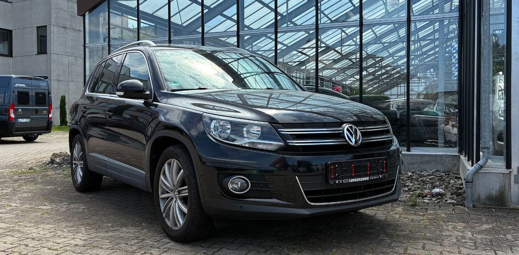VW Tiguan 127.000 km 11.980 &euro; Neu-Ulm 89231