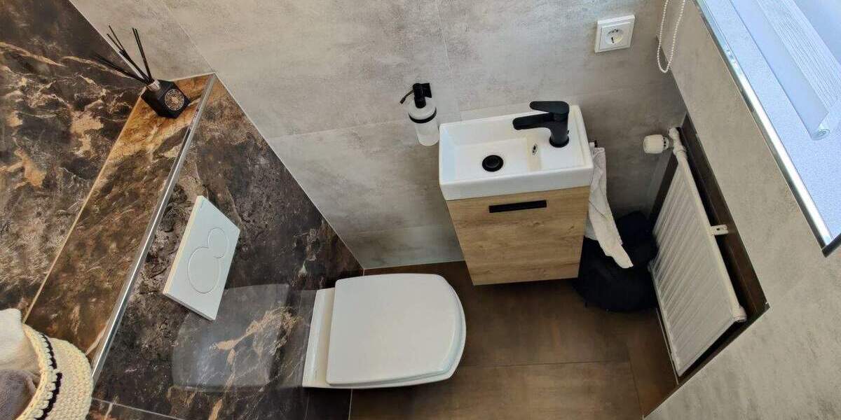 Einfamilienhaus Niederwerrn - 6 Zimmer, 141 m&sup2;, 555.000&euro; | Angebot:25670030