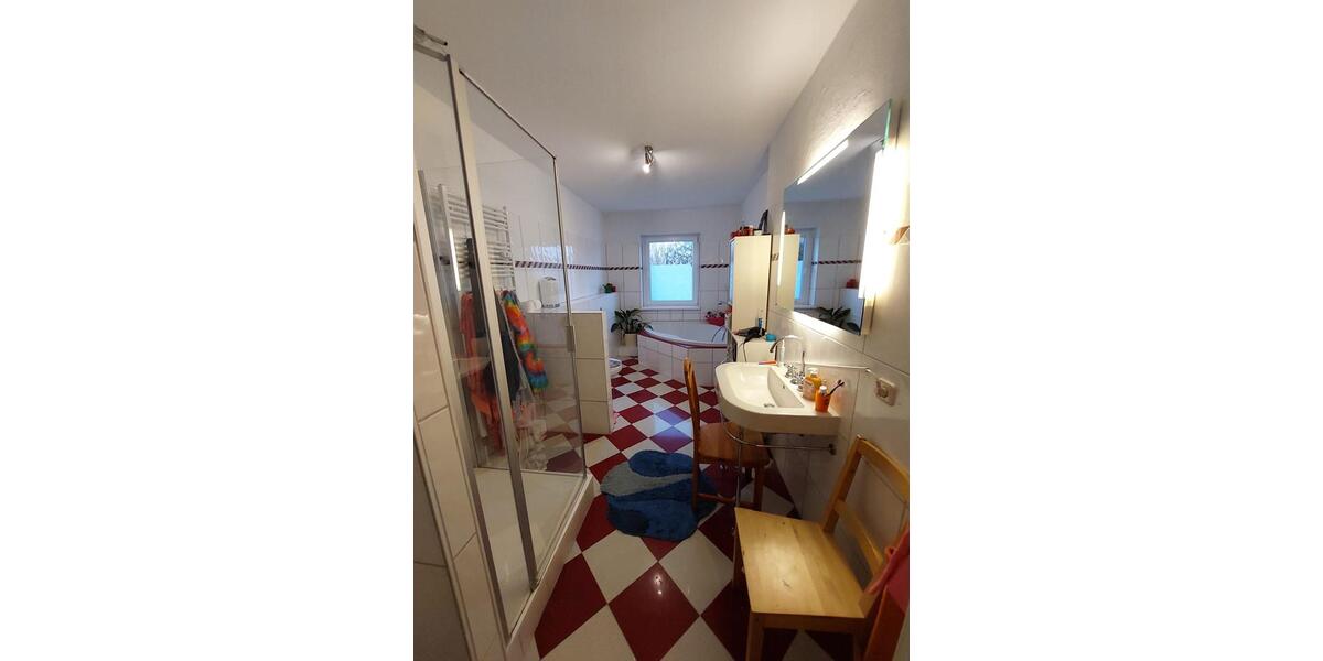 Erdgeschoßwohnung Broderstorf - 5 Zimmer, 184 m&sup2;, 1.950&euro; | Angebot:25310888