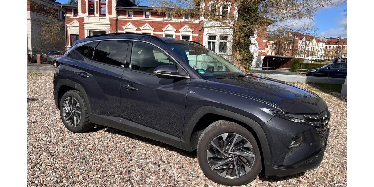 Hyundai TUCSON 64.000 km 25.299 &euro; Bargteheide 22941