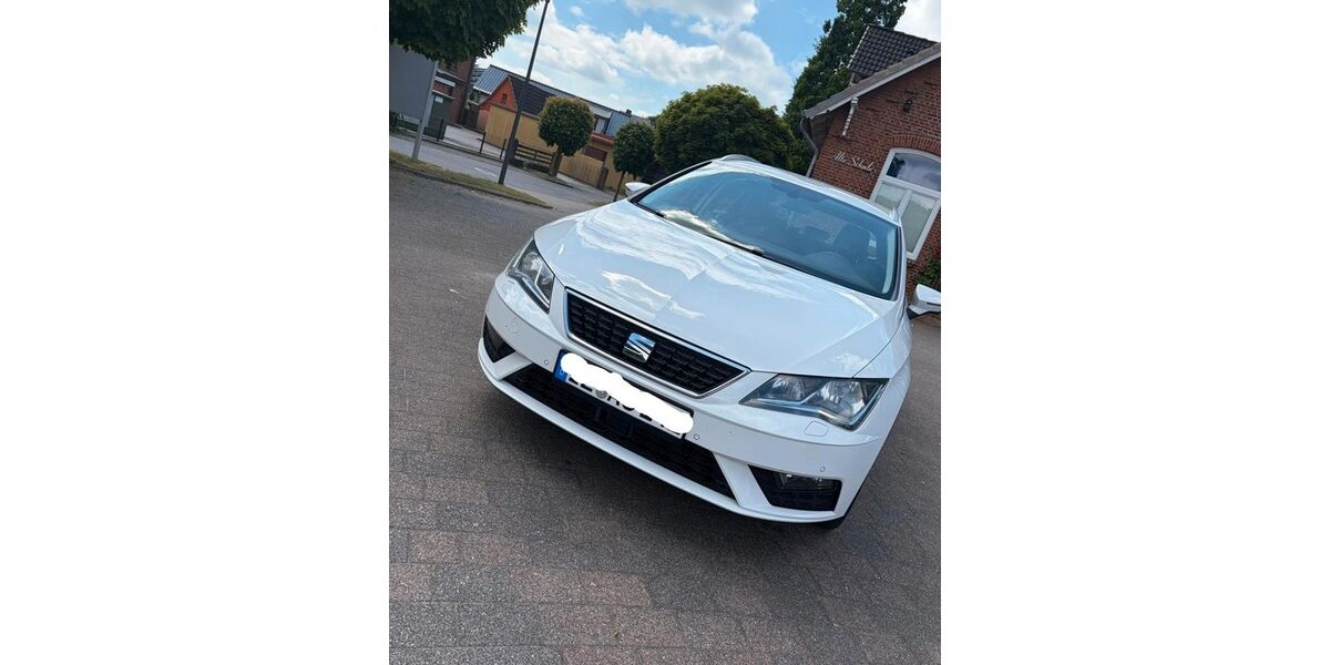 Seat Leon 143.000 km 8.500 &euro; Wacken 25596