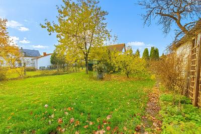 PLATZ FÜR ALLE - MIT GARTEN, GARAGE UND SAUNA - Zweifamilienhaus Schmalkalden | Angebot:27067884