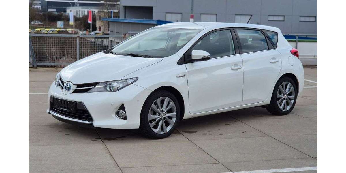 Toyota Auris 95.400 km 12.599 &euro; Birkenfeld 75217