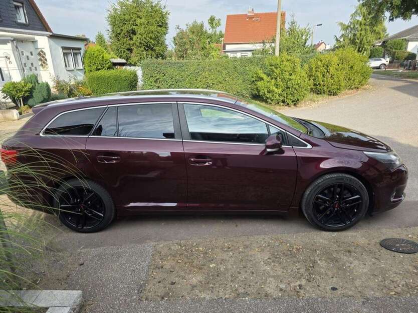Avensis
