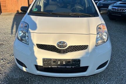 Toyota Yaris 93.000 km 3.799 &euro; Bardowick 21357
