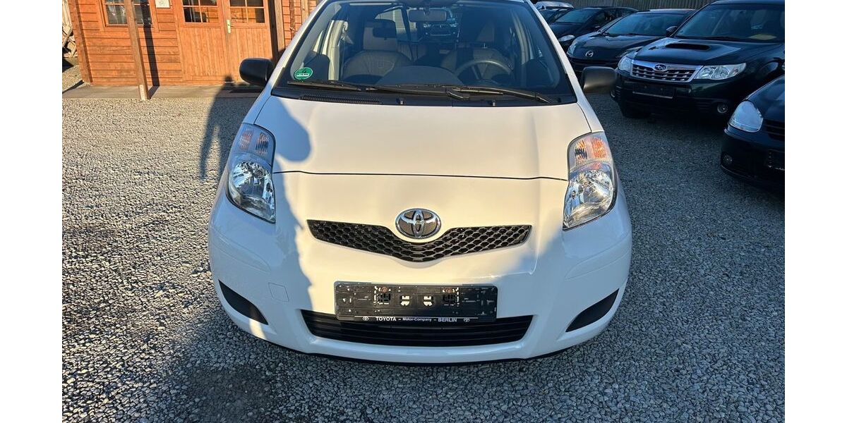 Toyota Yaris 93.000 km 3.799 &euro; Bardowick 21357