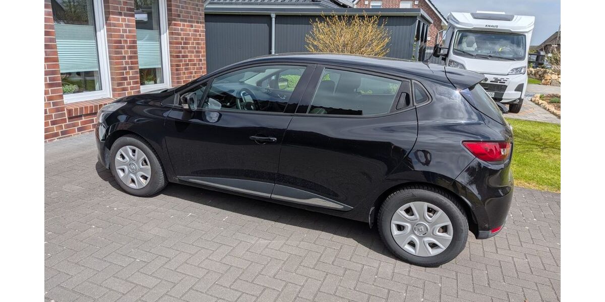 Renault Clio 71.000 km 8.100 &euro; Stuhr 28816