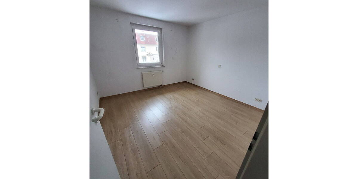 Etagenwohnung Dessau-Roßlau Roßlau - 2 Zimmer, 51 m&sup2;, 310&euro; | Angebot:26833824