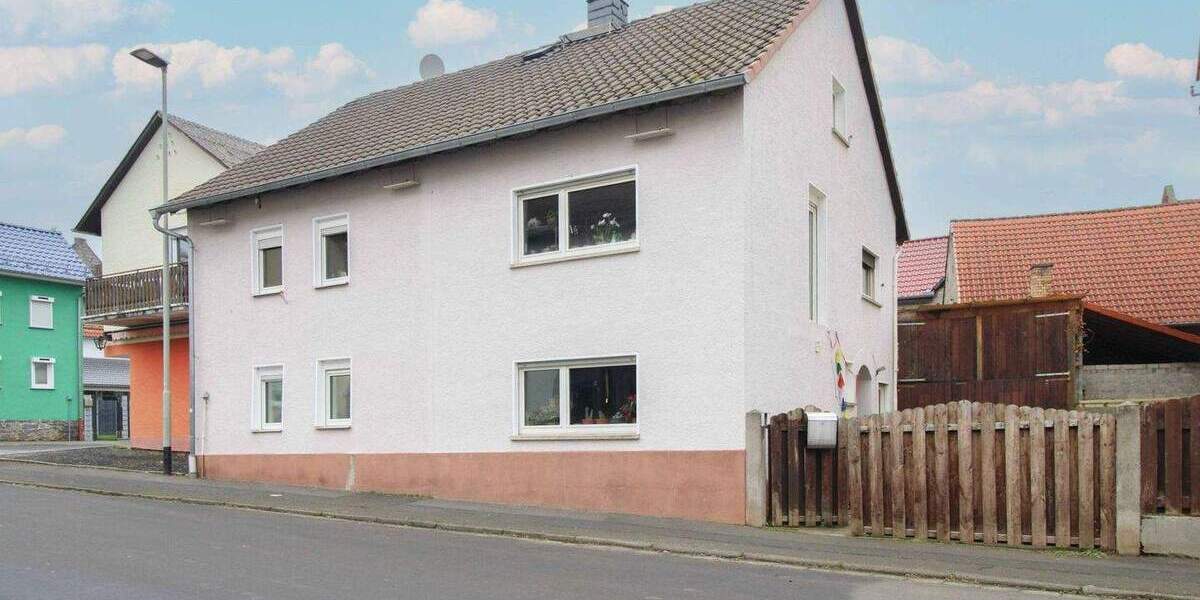 Einfamilienhaus Hungen Villingen - 6 Zimmer, 141 m&sup2;, 199.000&euro; | Angebot:25358750