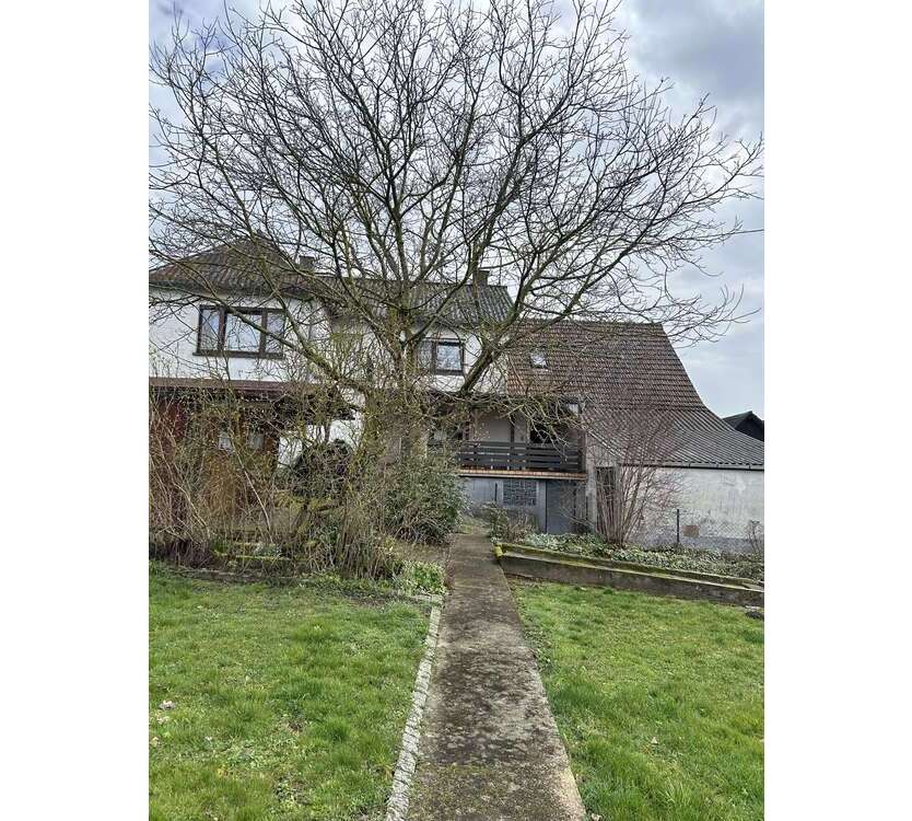 Haus zum Kaufen in Frohnhofen 140.000 € 190 m²