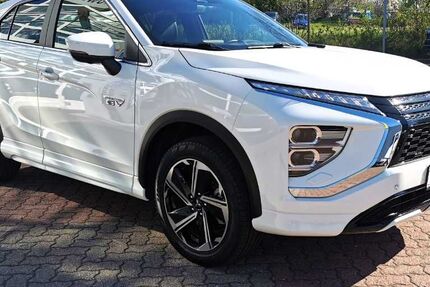 Mitsubishi Eclipse Cross 26.640 km 21.900 &euro; Flensburg 24941