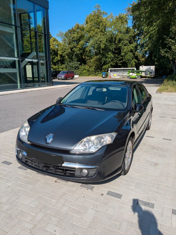 Renault Laguna 196.800 km 1.400 € Hamburg 22415