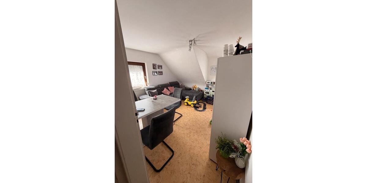 Dachgeschoßwohnung Stuttgart Birkach - 3 Zimmer, 60 m&sup2;, 900&euro; | Angebot:25986896