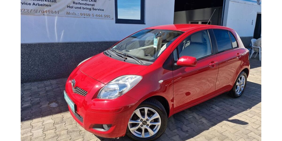 Toyota Yaris 152.000 km 3.674 &euro; Elsdorf 50189