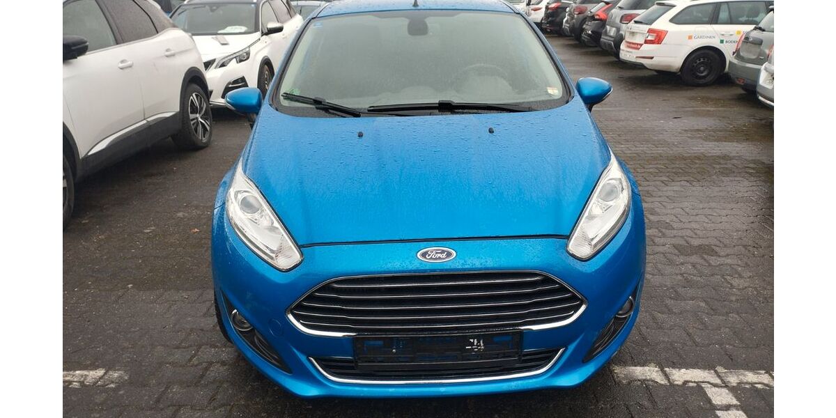Ford Fiesta 74.000 km 2.800 &euro; Konz-koenen 54329