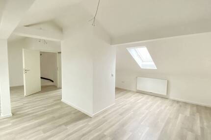 Zimmer Ingolstadt Schlachthofviertel - 4 Zimmer, 100 m&sup2;, 1.150&euro; | Angebot:26094186