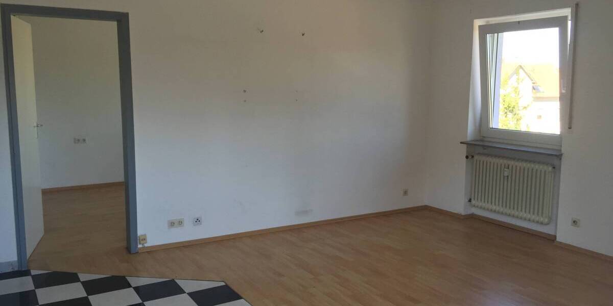 2-Zimmer-Wohnung mit Balkon in RT-Zentrum 2 zimmer