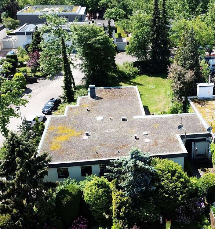 Haus zum Kaufen in Stuttgart Dürrlewang 1.200.000 € 222 m²
