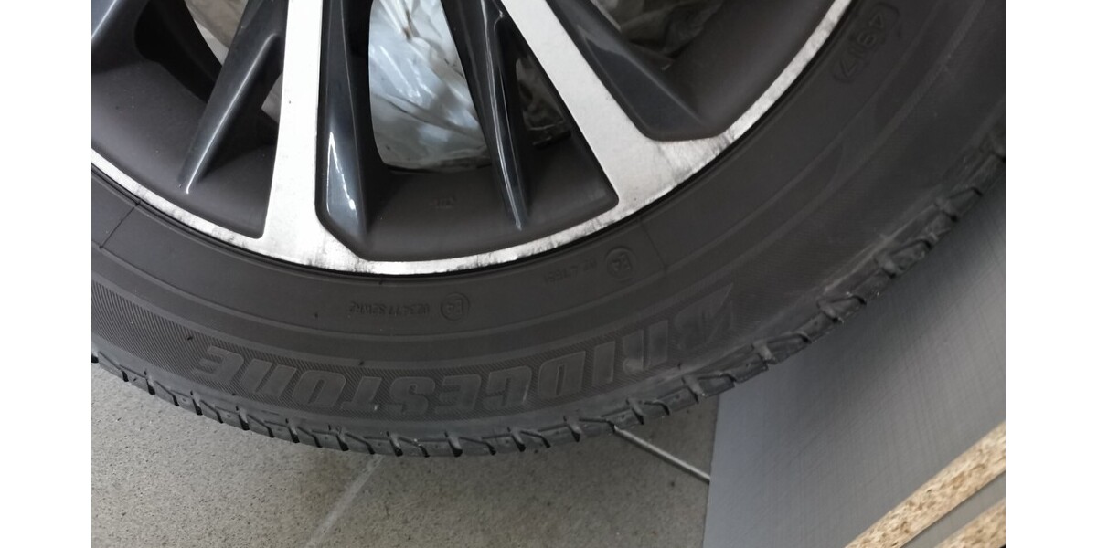 Toyota Yaris 99.492 km 11.500 € Geseke 59590