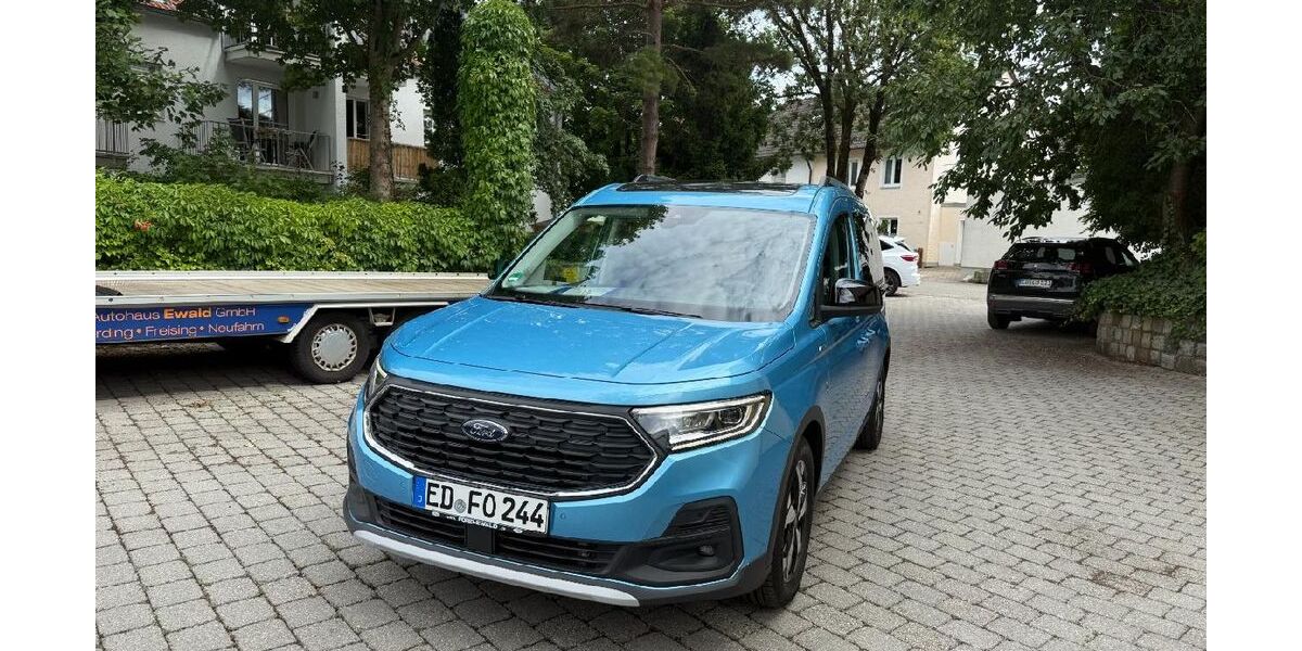 Ford Tourneo Connect 3.051 km 29.989 &euro; Erding 85435