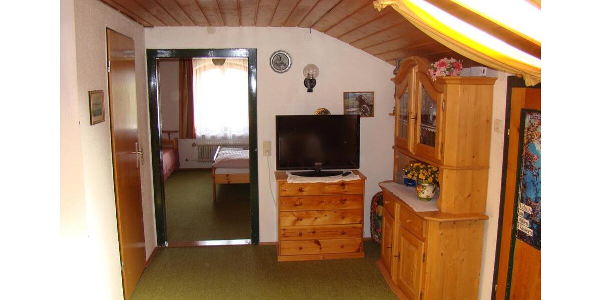 Dachgeschoßwohnung Nußdorf am Inn - 2 Zimmer, 36 m&sup2;, 420&euro; | Angebot:26681383