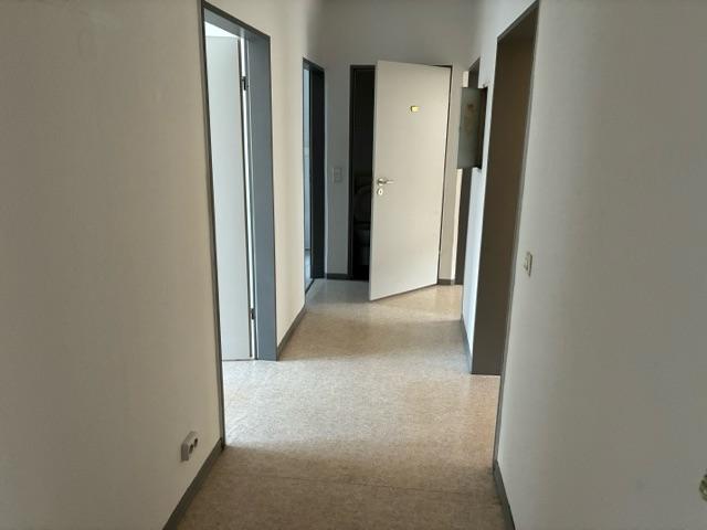 * Bad Kösen * Familienwohnung * schick und gepflegt * zimmer