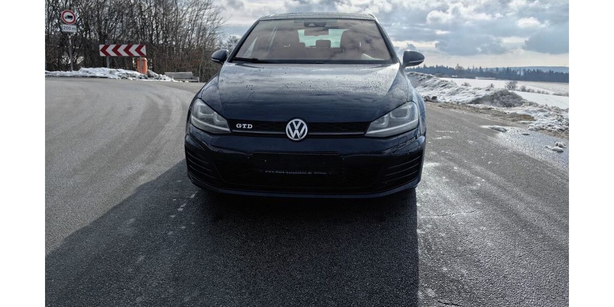 VW Golf 269.057 km 7.950 &euro; Salzweg 94121