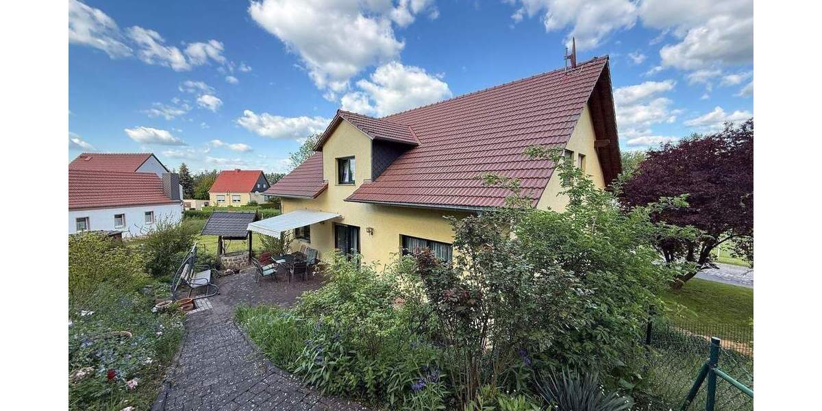 Einfamilienhaus Weißenfels Wengelsdorf - 8 Zimmer, 250 m&sup2;, 435.000&euro; | Angebot:25818951