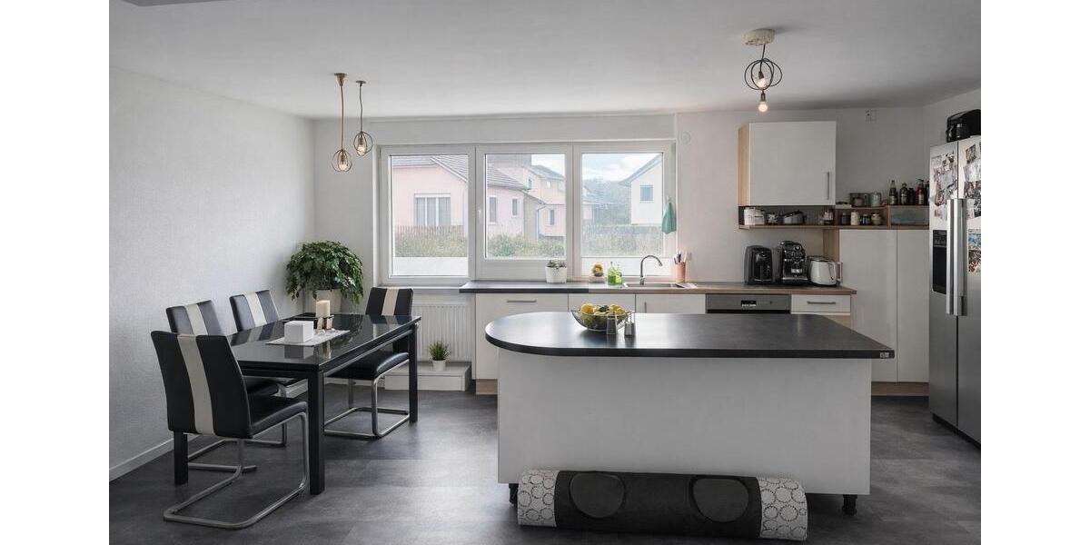 Etagenwohnung Durmersheim - 4 Zimmer, 115 m&sup2;, 1.500&euro; | Angebot:26123225