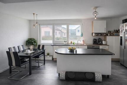 Wohnung Durmersheim - 4 Zimmer, 115 m&sup2;, 1.500&euro; | Angebot:26123225