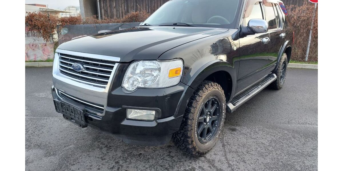 Ford Explorer 92.167 km 12.950 &euro; Schönefeld 12529