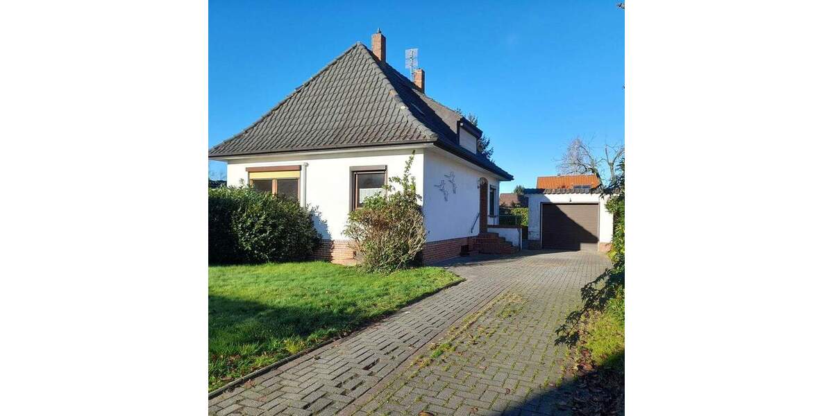 Einfamilienhaus mit großem Potenzial in Toplage in Brake! 3 zimmer