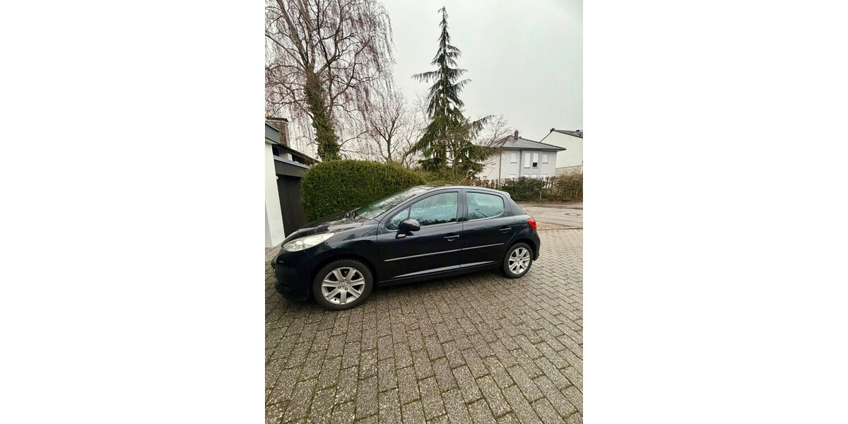 Peugeot 207 191.000 km 2.690 &euro; Engelsbrand 75331