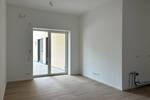 Große 4-Zimmer Wohnung mit Terrasse und kleinem Garten