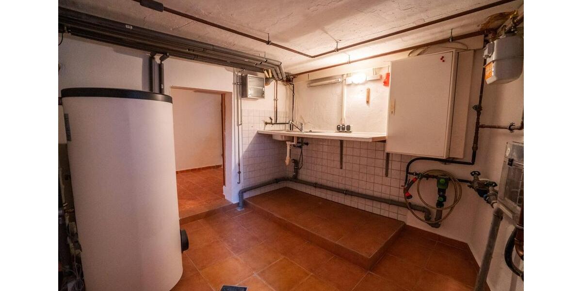 Wohnung und Haus in einem - saniertes Altstadthaus mit insgesamt 93m², EBK und Klimaanlage 3 zimmer