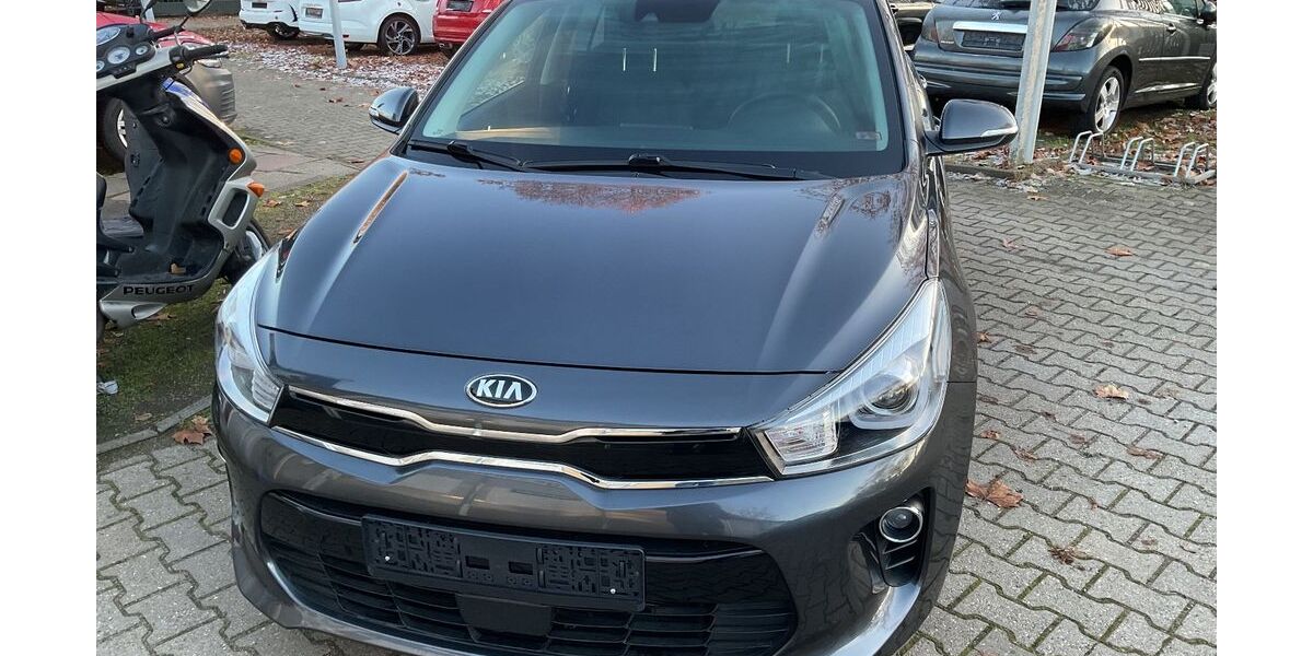 Kia Rio 13.000 km 11.555 € Berlin 13509