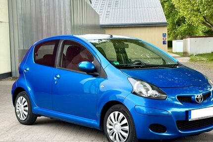 Toyota Aygo (X) 195.000 km 2.750 &euro; Offenbach 63075