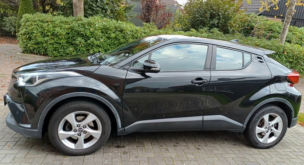Toyota C-HR 82.000 km 12.750 € Großefehn 26629