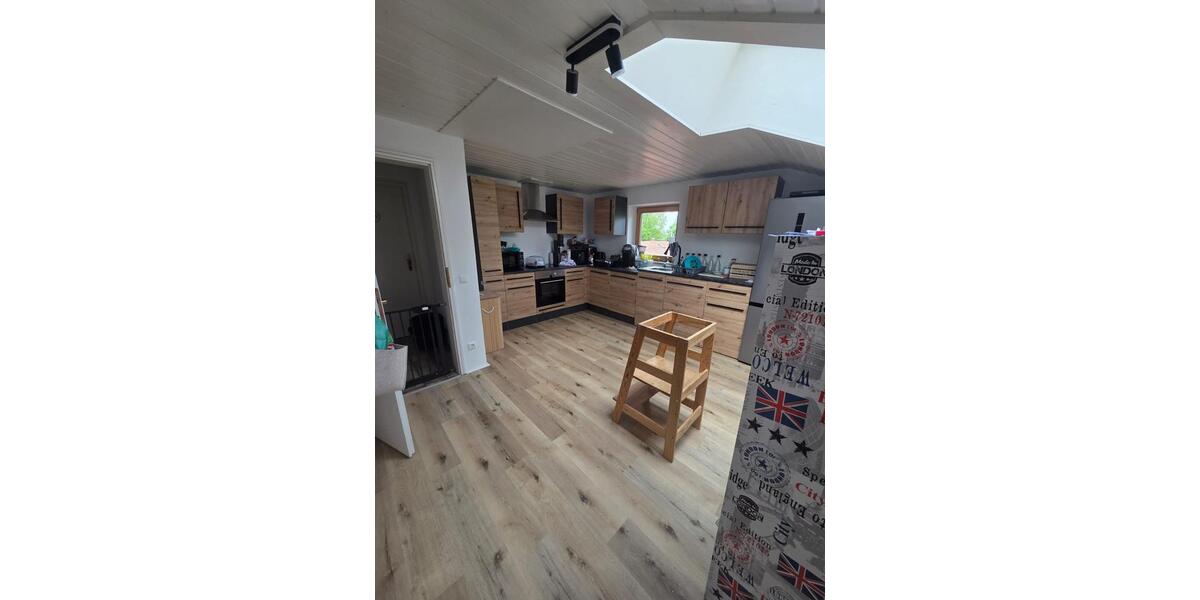 Dachgeschoßwohnung Lenggries - 3 Zimmer, 110 m&sup2;, 1.300&euro; | Angebot:26525693