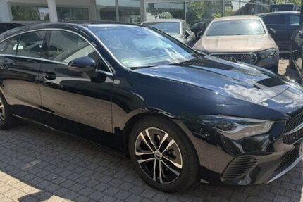 Mercedes-Benz CLA 200 Shooting Brake 42.932 km 30.750 &euro; Roding 93426