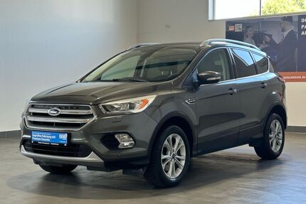 Ford Kuga 101.278 km 14.999 € Ganderkesee 27777