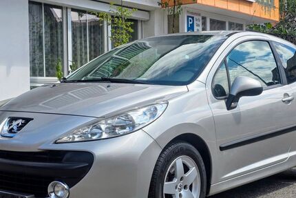 Peugeot 207 180.000 km 2.700 &euro; Coburg 96450
